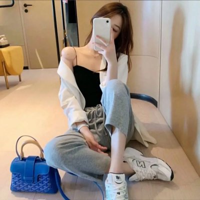 迷雾中的她